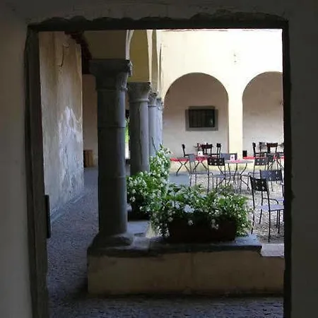 Monastero Del Lavello 칼로지오코르테