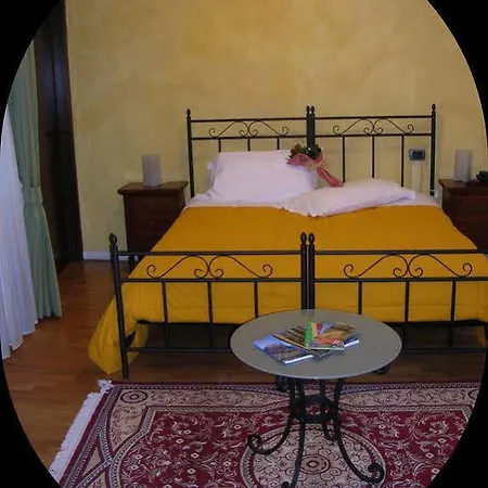 Monastero Del Lavello 3* 卡洛泽科泰