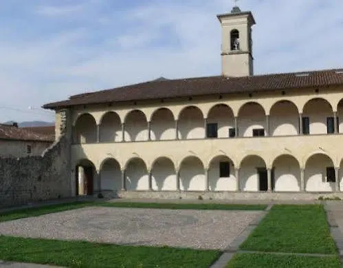 ホテル Monastero Del Lavello