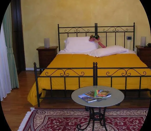 Monastero Del Lavello 3* カロルツィオコルテ